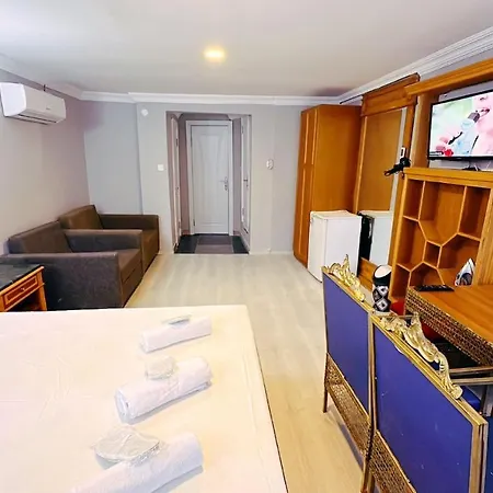 Отель Taksim Centre 2*