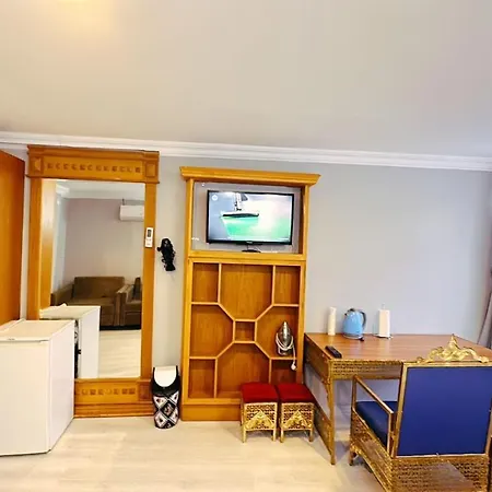 Taksim Centre 2*