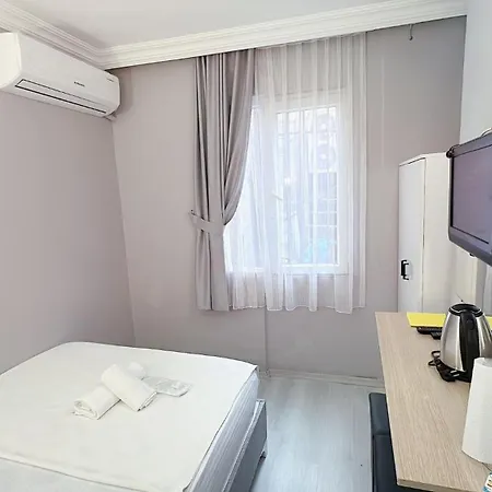 Taksim Centre 2*