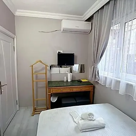 Taksim Centre 2*