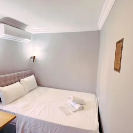 Taksim Centre מלון 2*
