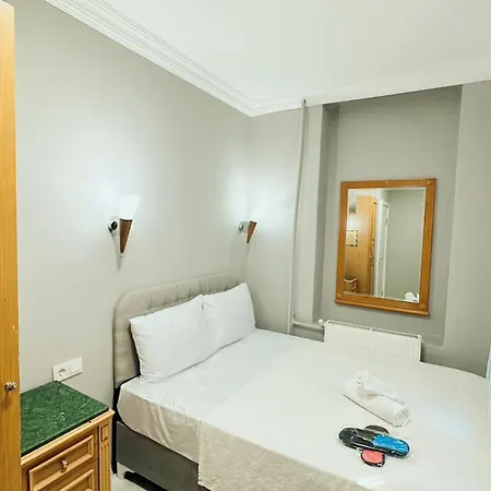 Hotel Taksim Centre 2*