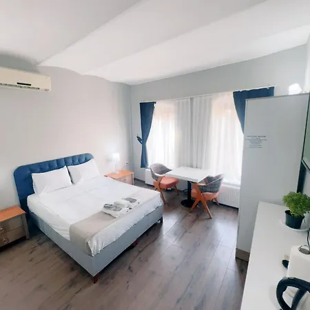 Taksim Centre 2*