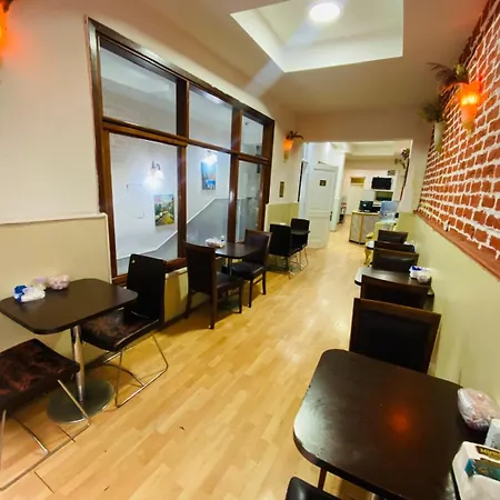 מלון Taksim Centre 2*